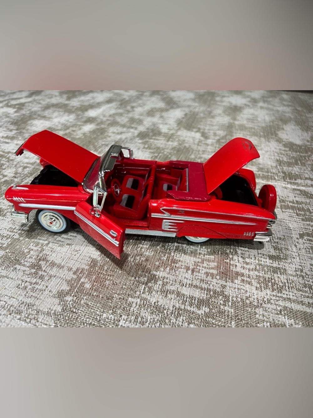 Chevrolet Impala 1958 Red Silver Diecast Convertible Car Opening Doors Hood